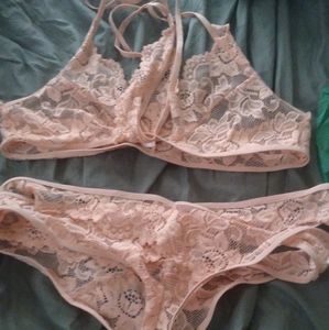 XXL LIGHT PINK BRA AND THONG SET BRAND NEW